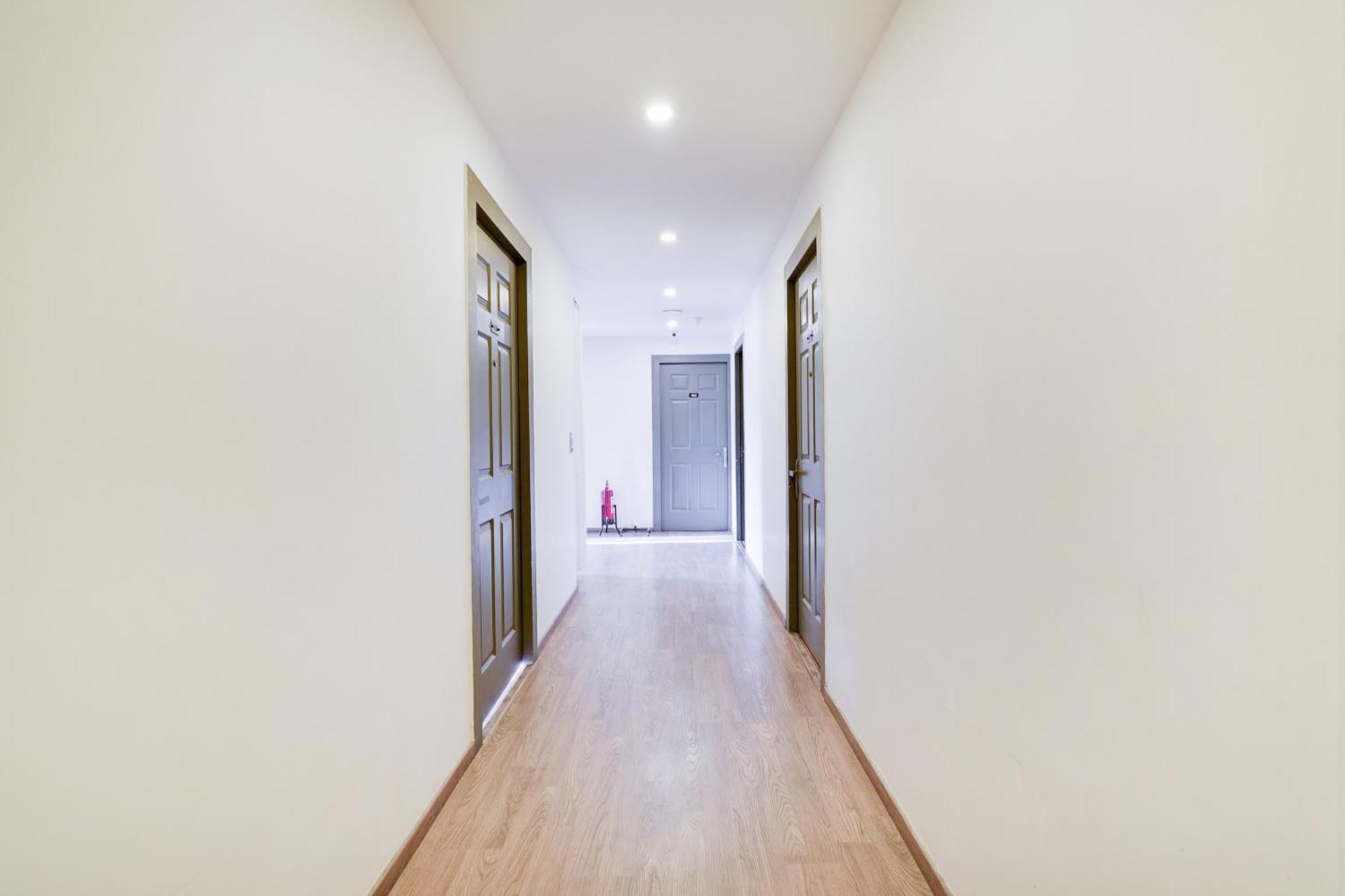 Super Townhouse Btm Layout Near Madiwala Lake Formerly Q Rooms 벵갈루루 외부 사진